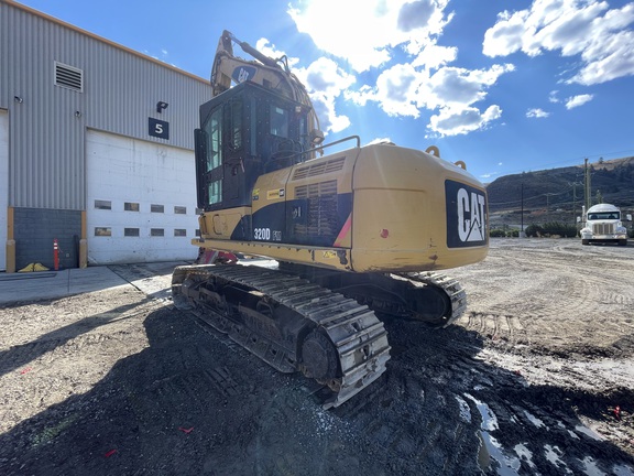2011 Caterpillar 320D
