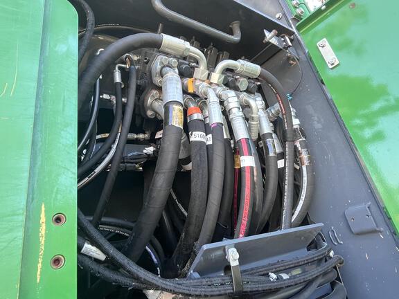 2023 John Deere 853M