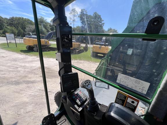 2023 John Deere 853M