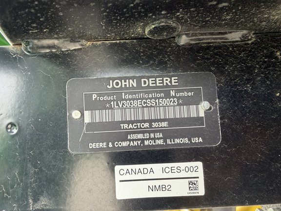2025 John Deere 3038E - Photo31