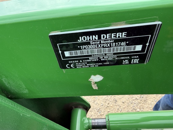2025 John Deere 3038E - Photo16