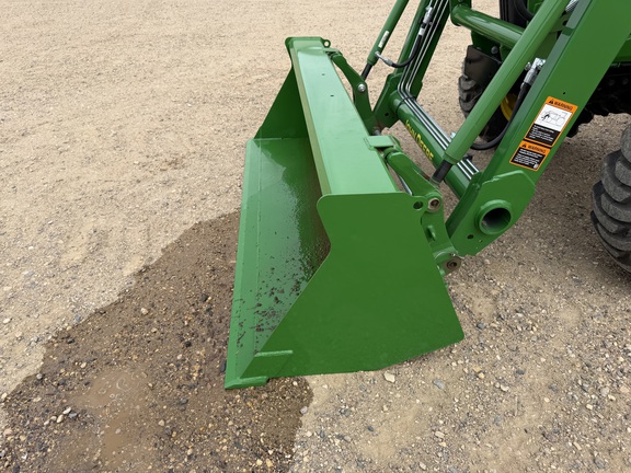 2025 John Deere 3038E - Photo18