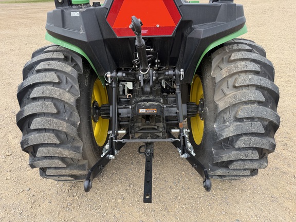 2025 John Deere 3038E - Photo22
