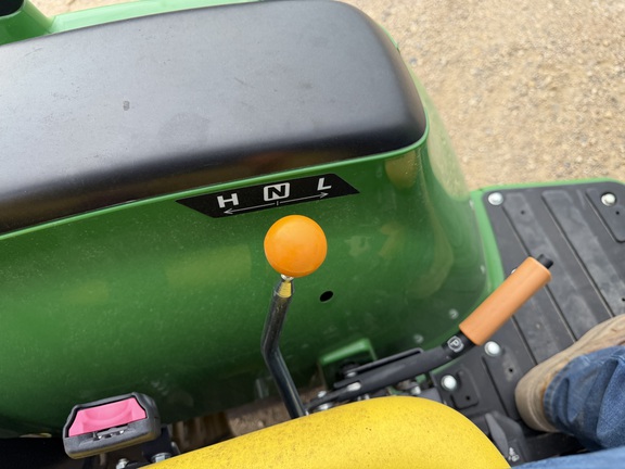2025 John Deere 3038E - Photo27