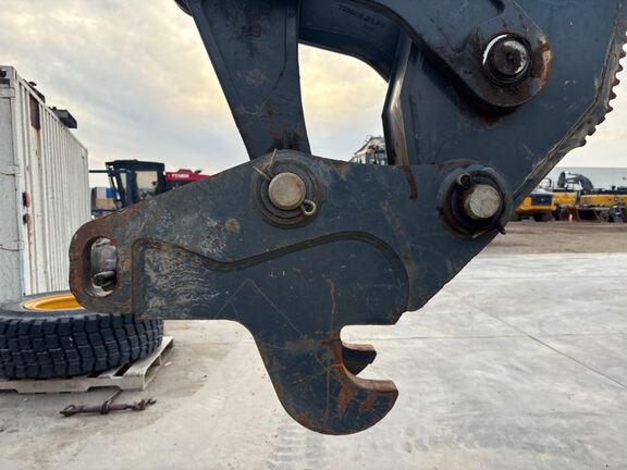 2023 John Deere 710P