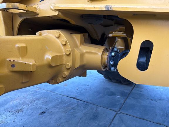2023 John Deere 710P