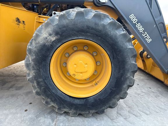 2023 John Deere 710P