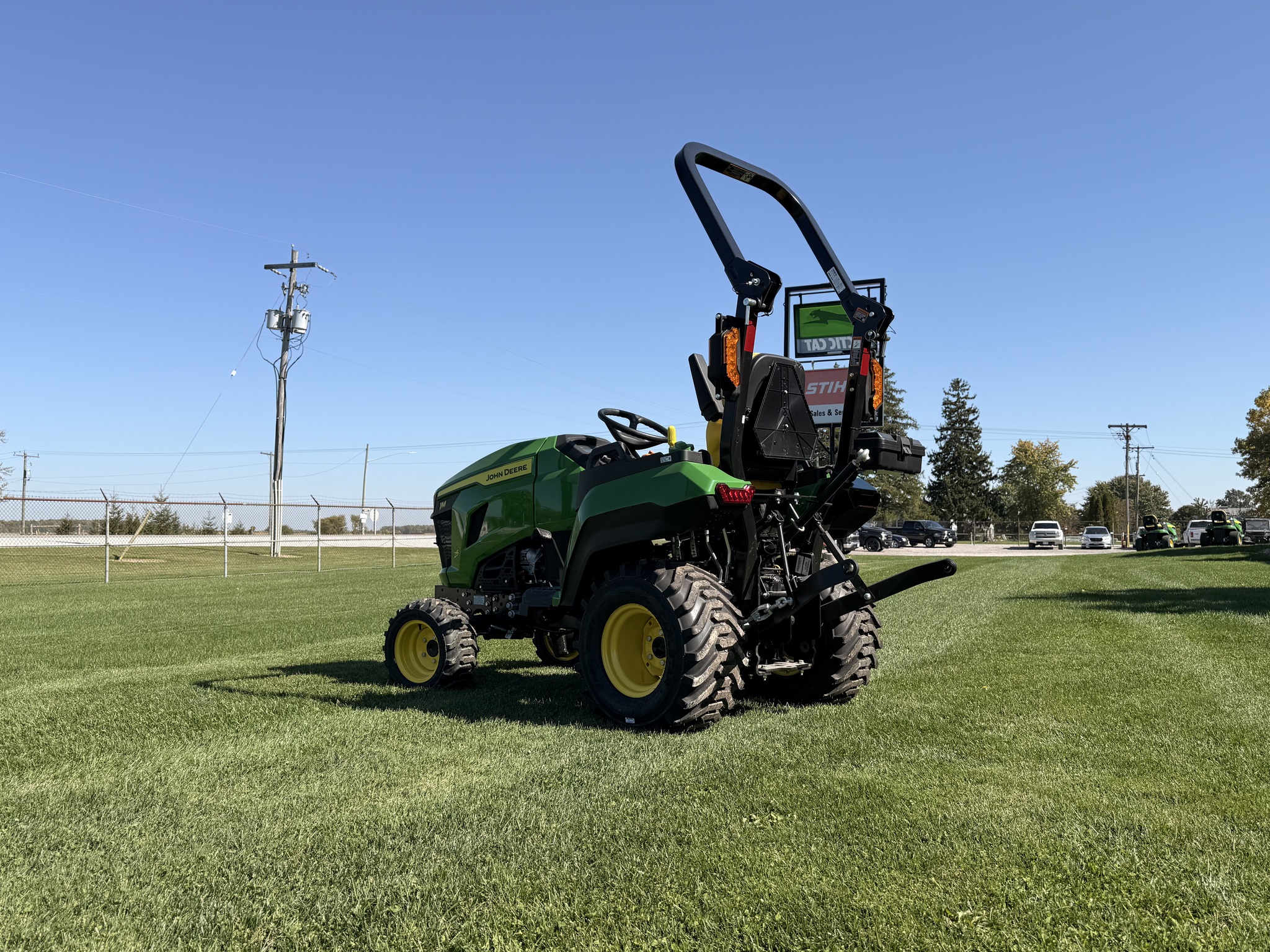 2026 John Deere 1M 25 Compact Utility Tractors