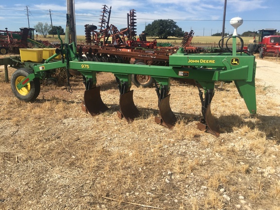 2015 John Deere 975 Image 1