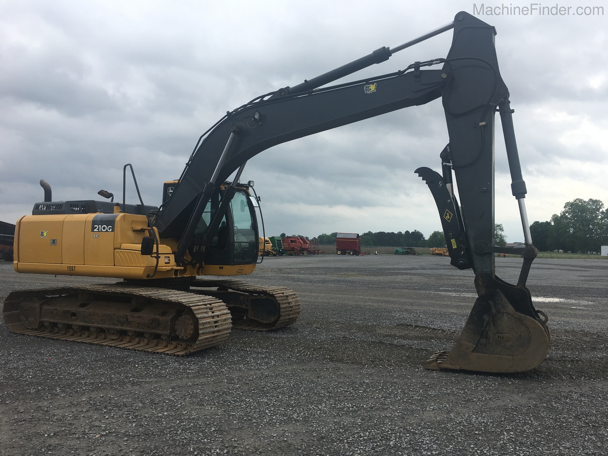 2015 John Deere 210G LC Image 4