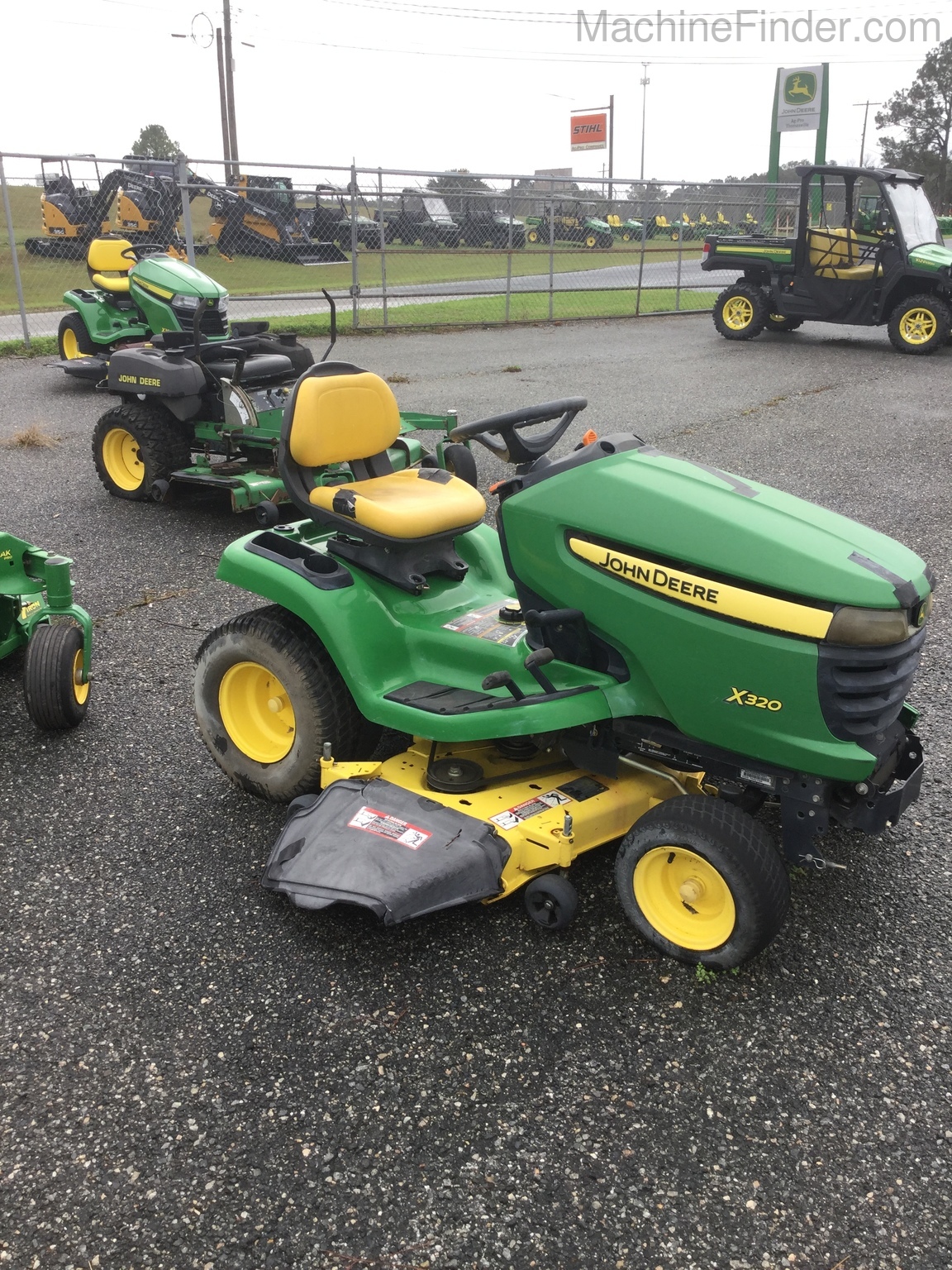 2008 John Deere X320 Image 1