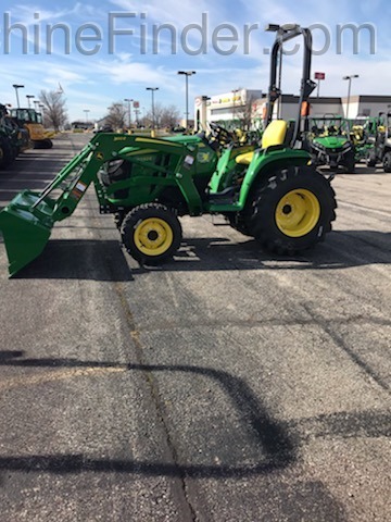 2019 John Deere 3032E Image 1