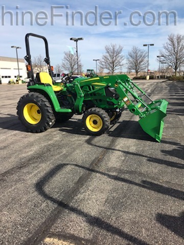2019 John Deere 3032E Image 5