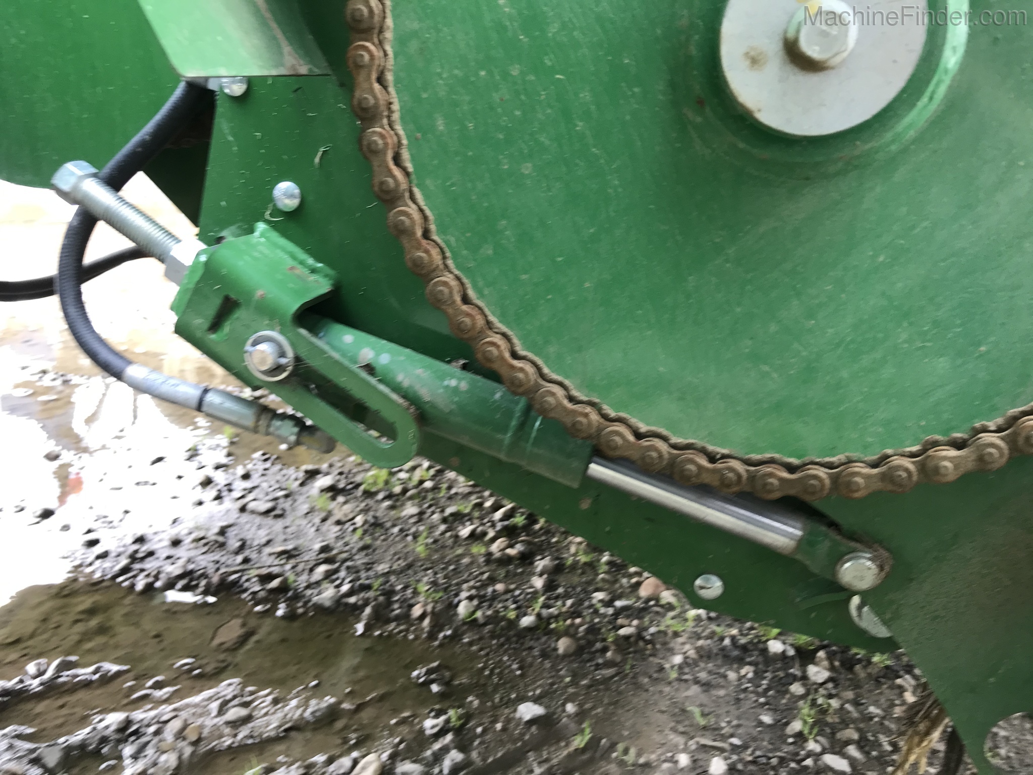 2019 John Deere 450M Image 4