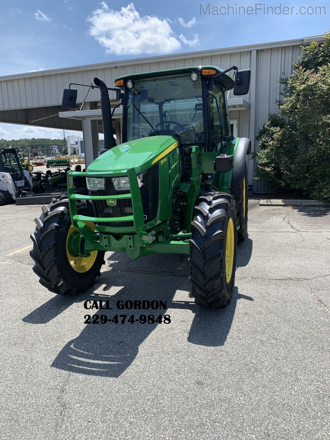 2020 John Deere 5100M Image 2