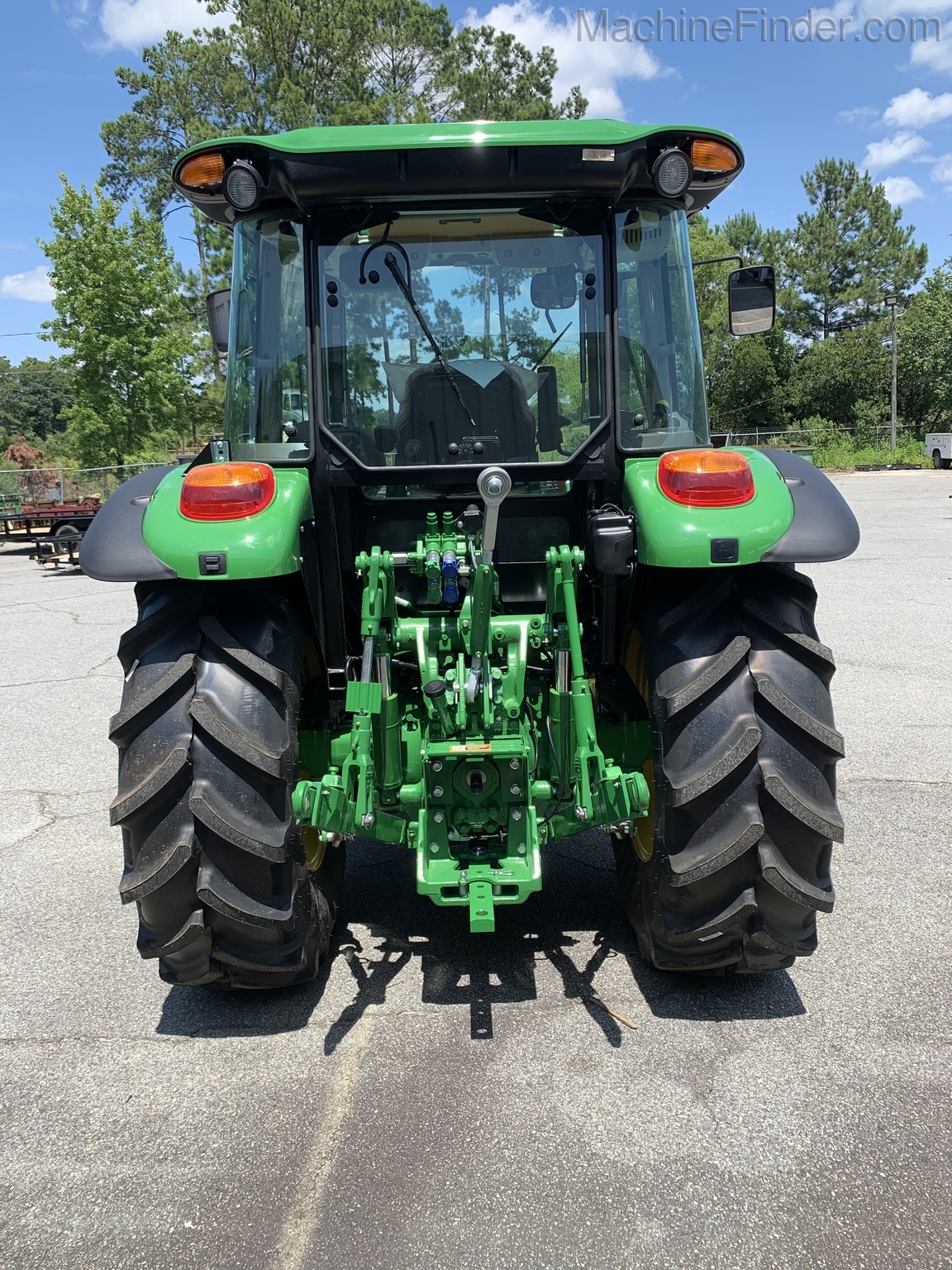 2020 John Deere 5100M Image 5