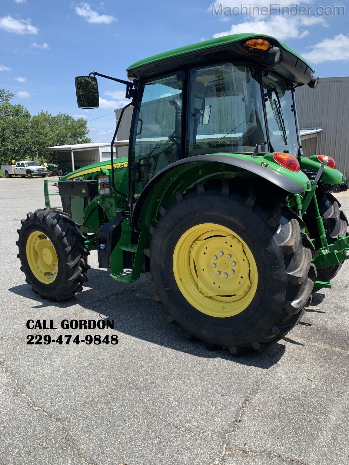 2020 John Deere 5100M Image 7