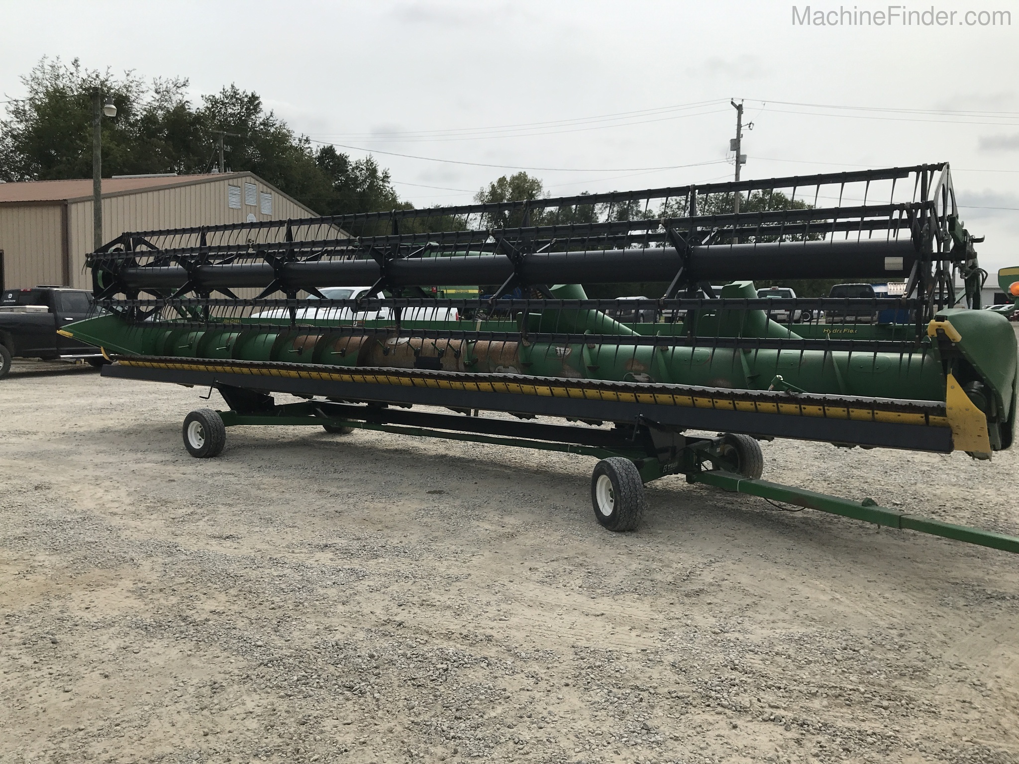 2011 John Deere 630F Image 3