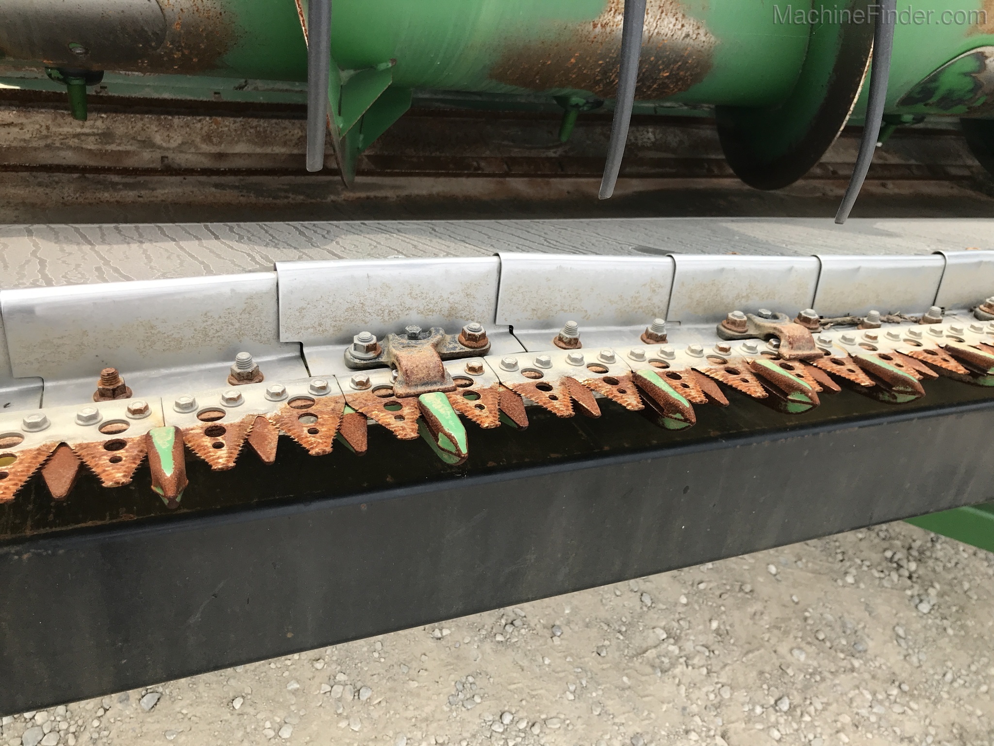 2011 John Deere 630F Image 8