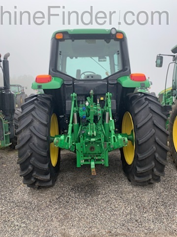 2017 John Deere 6145M Image 3