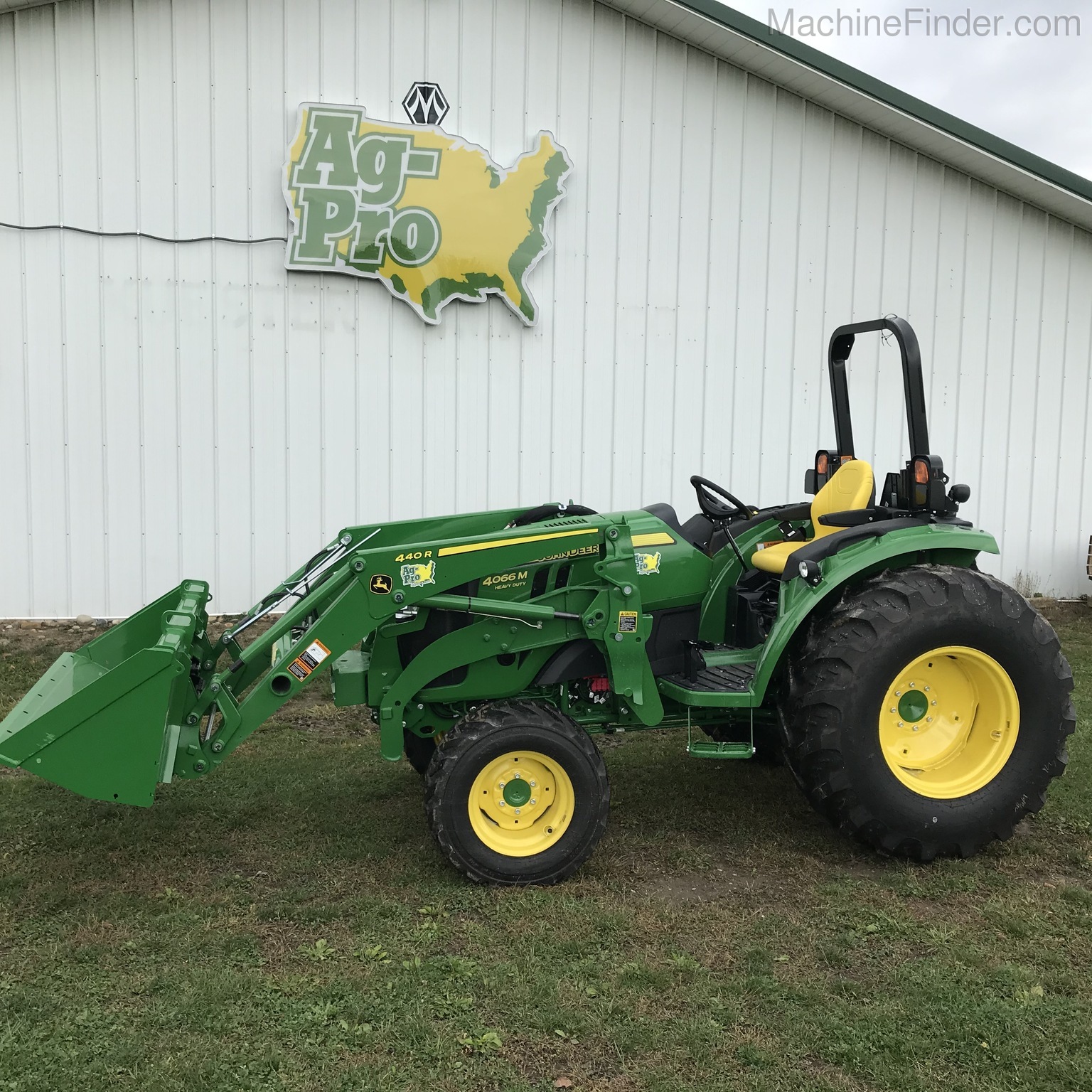 2020 John Deere 4066M HD Image 1