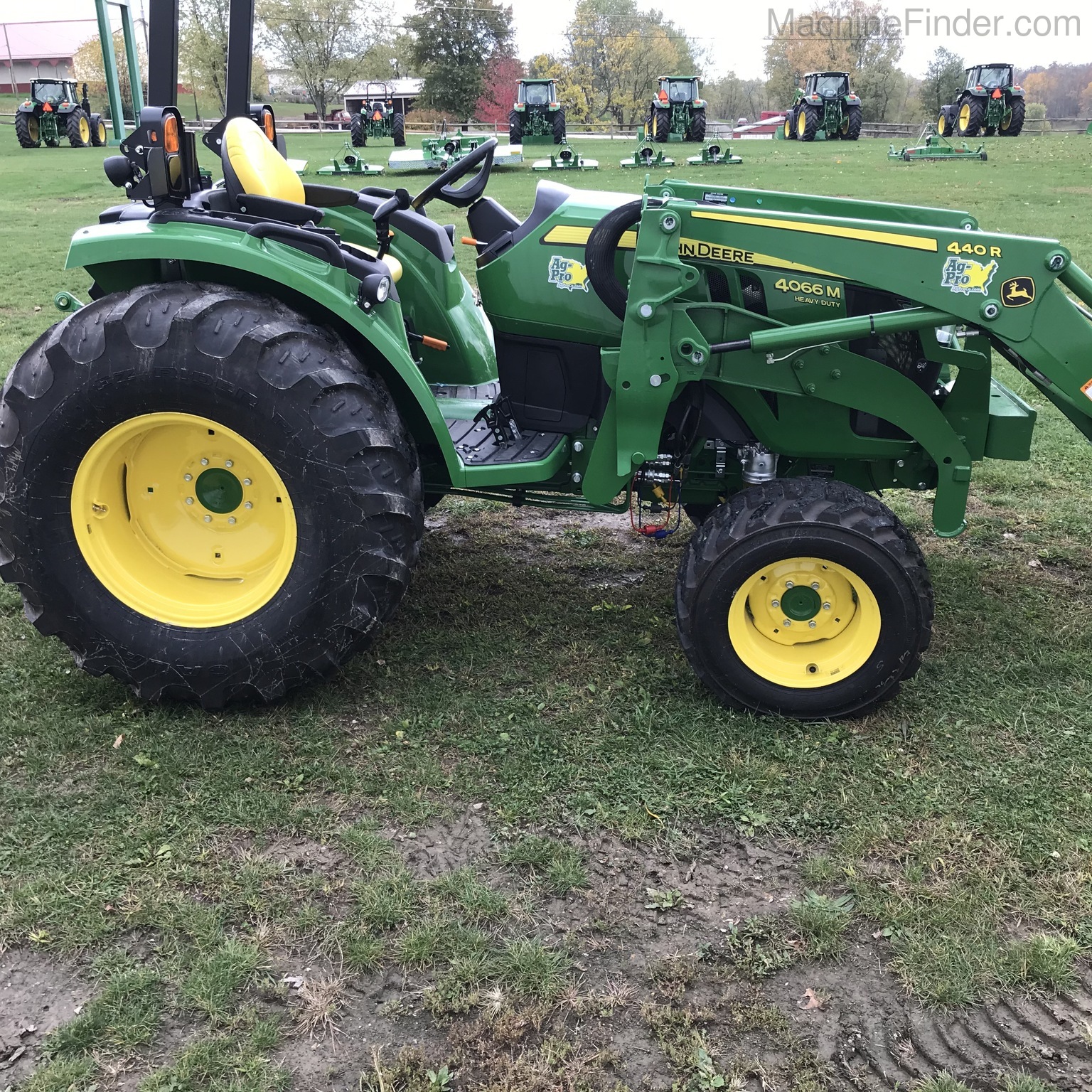2020 John Deere 4066M HD Image 6
