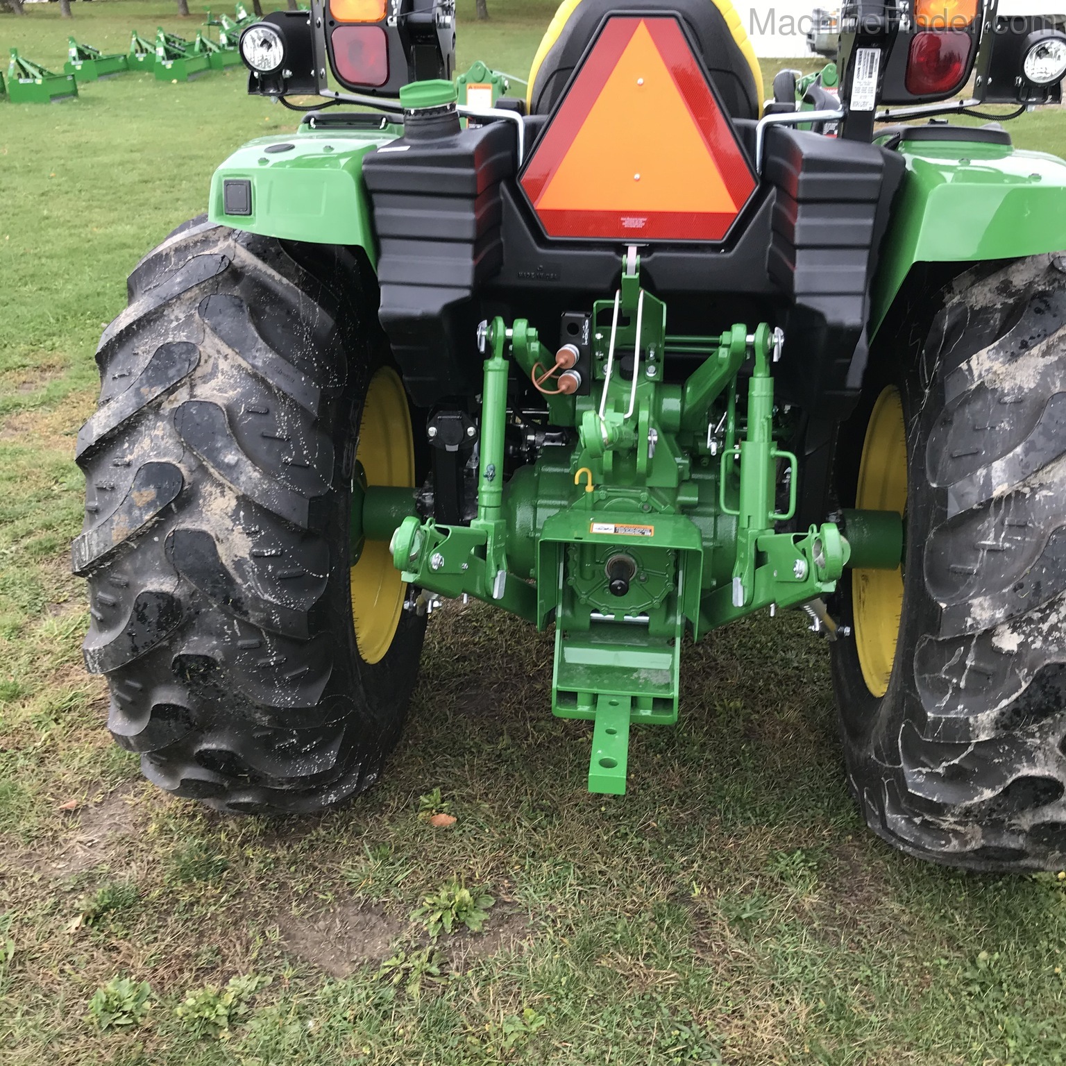 2020 John Deere 4066M HD Image 7