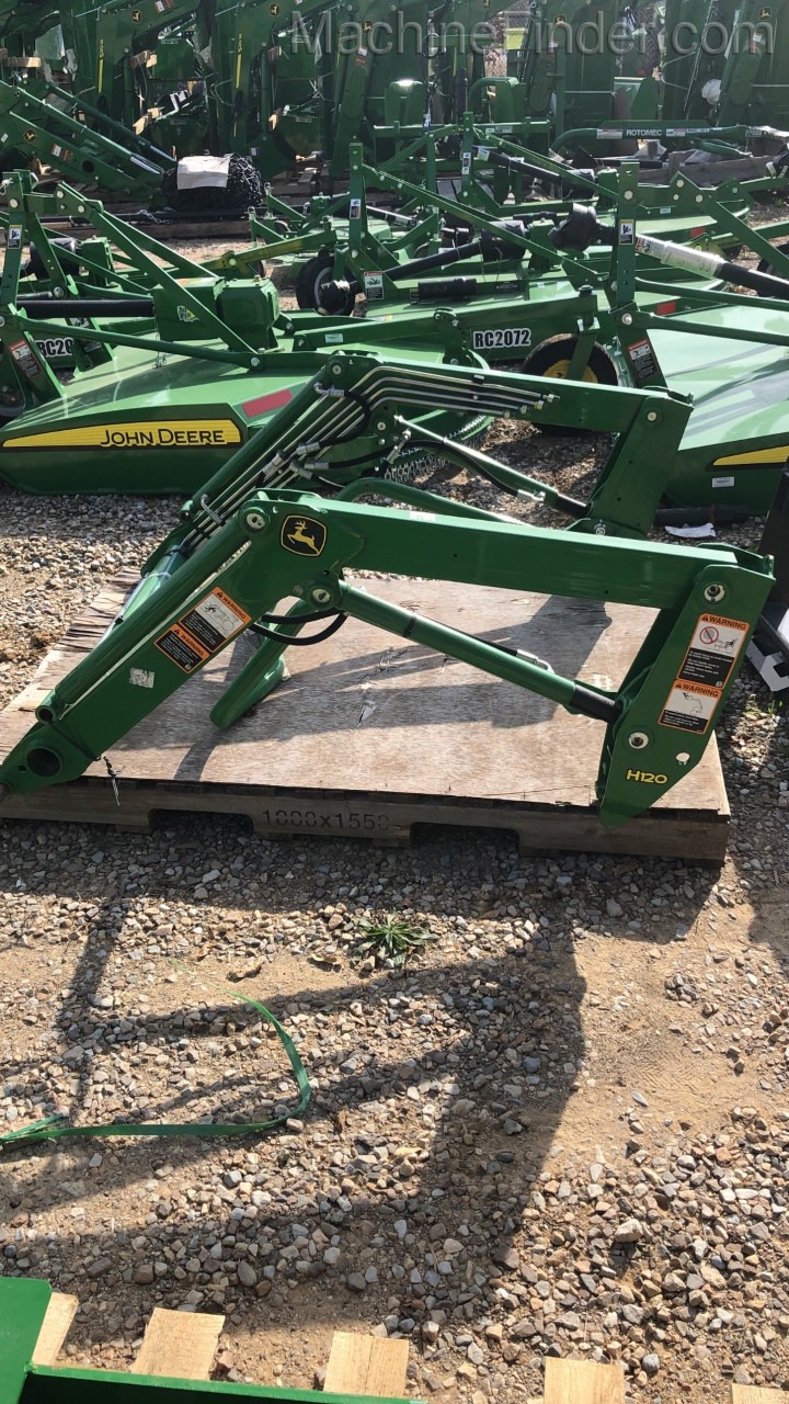 2017 John Deere H120 Image 1