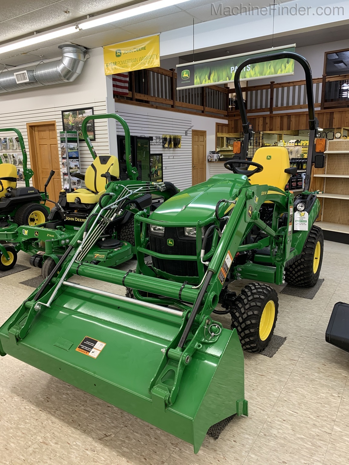 2020 John Deere 1025R 120R LOADER Image 2