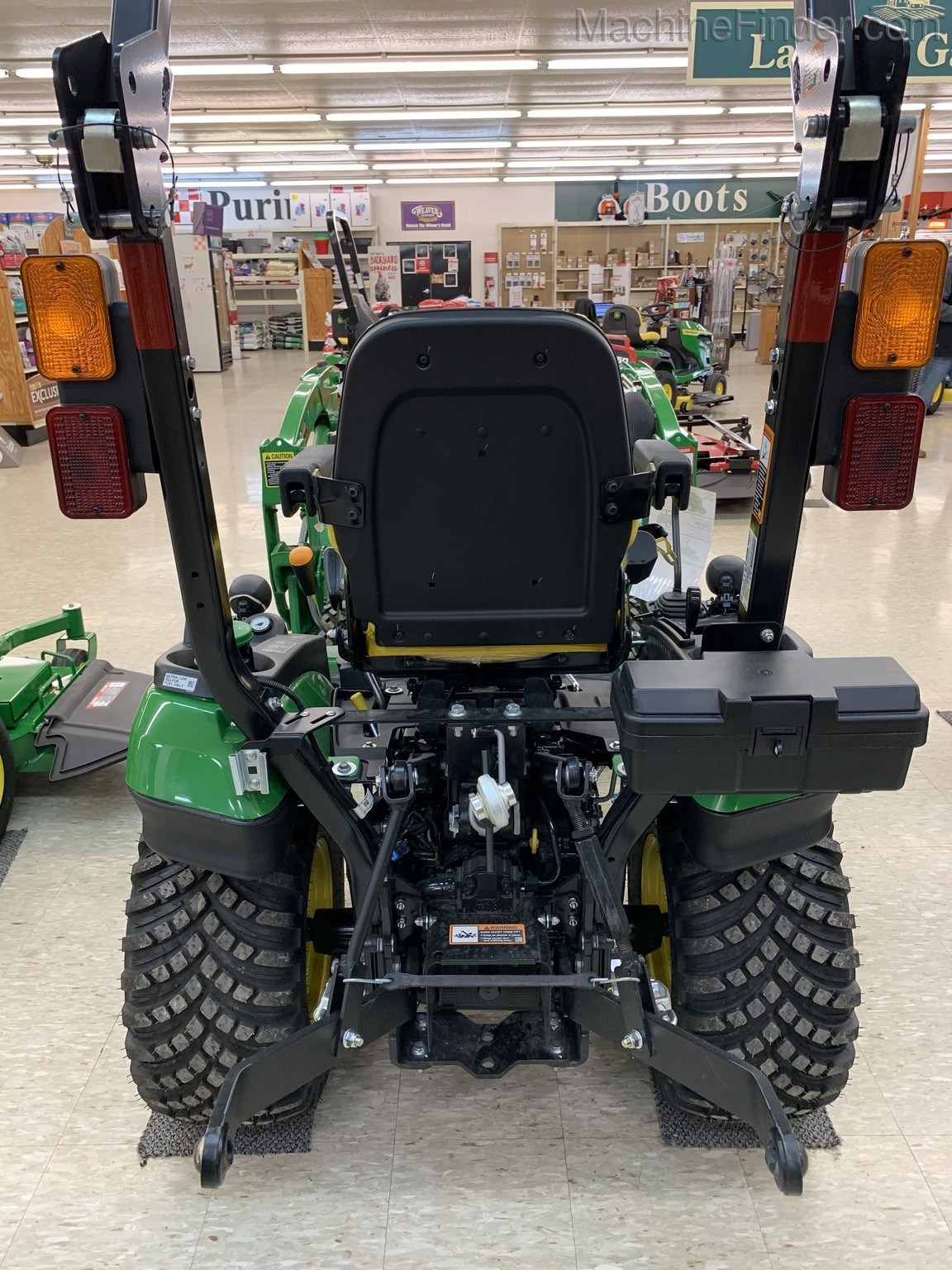 2020 John Deere 1025R 120R LOADER Image 7