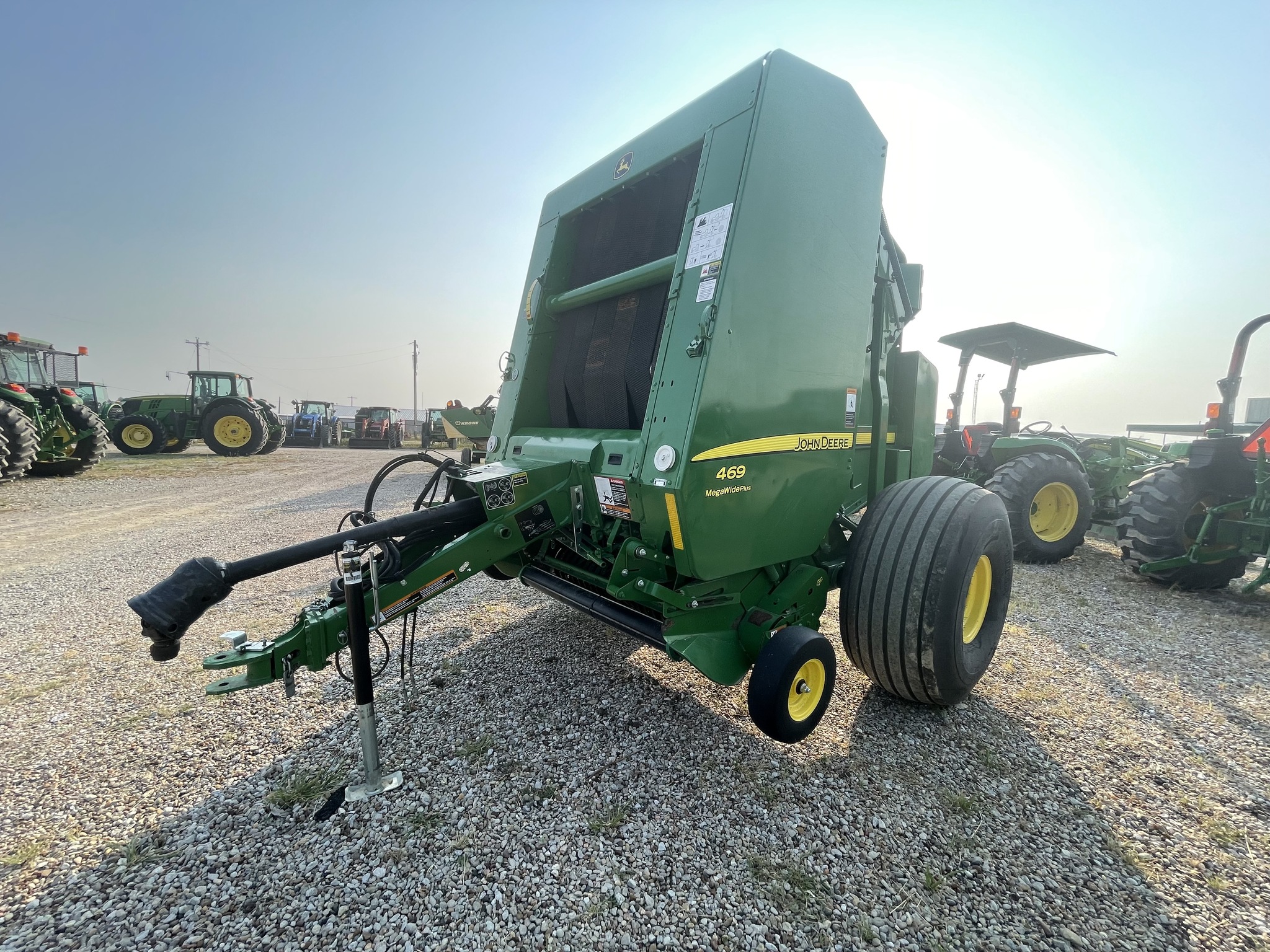 2017 John Deere 469 Image 1