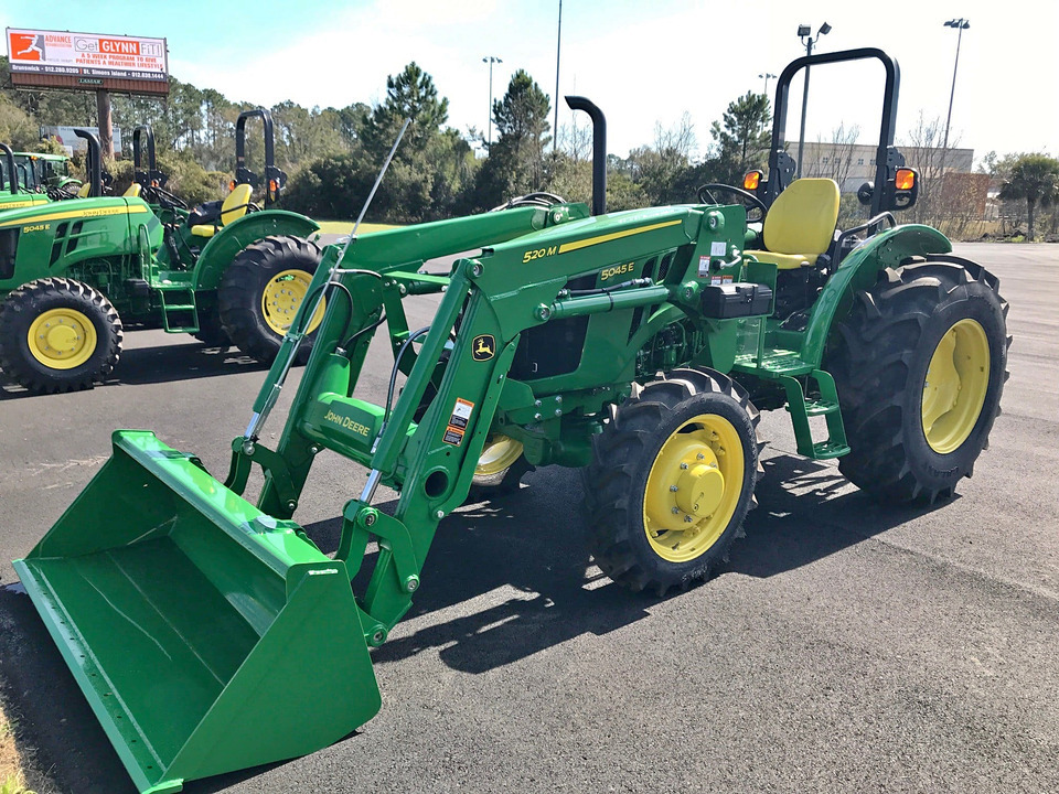 2023 John Deere 5045E Image 1