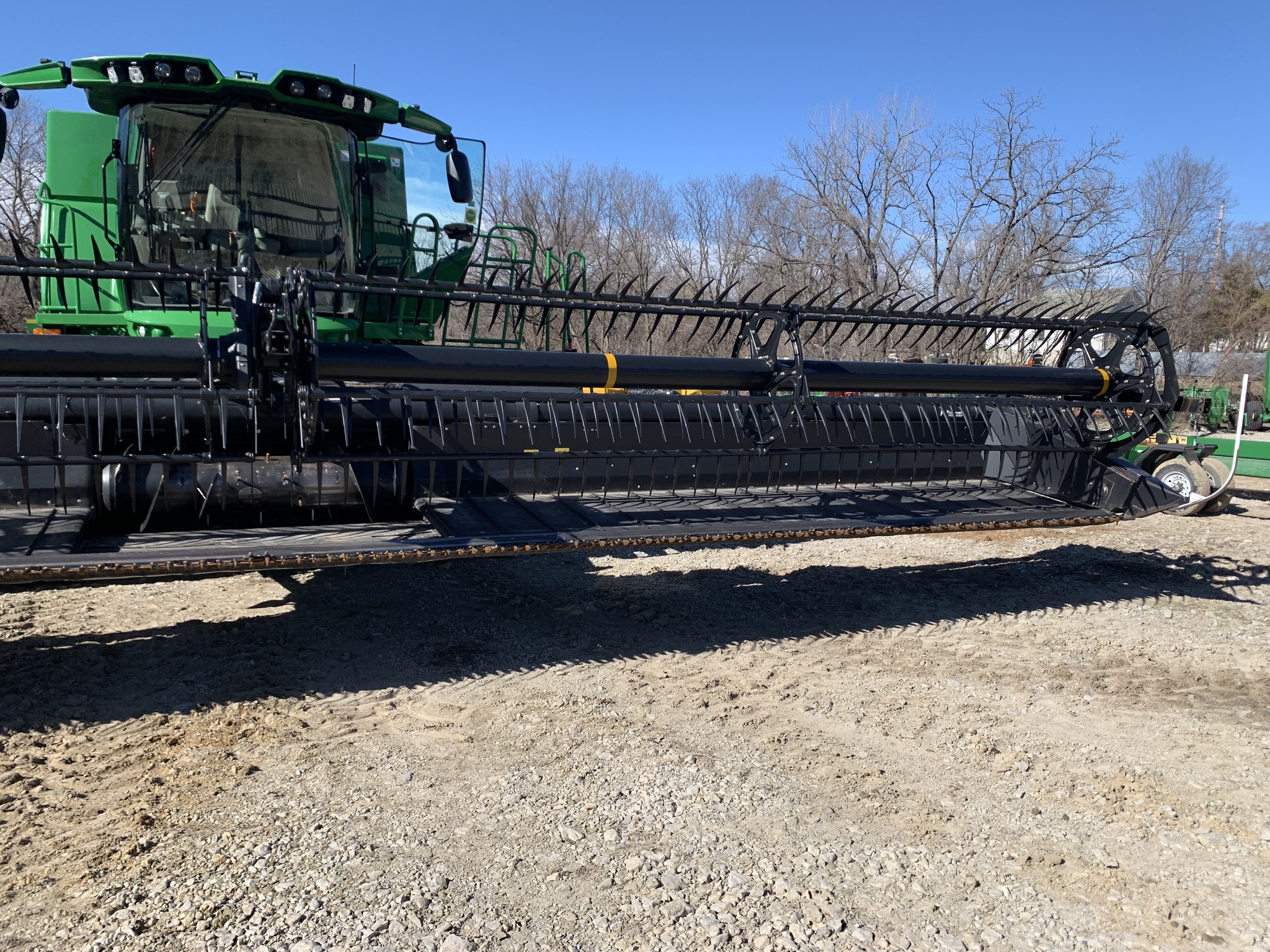  2015 MacDon FD75-40 at Heritage Tractor in Atchison, KS