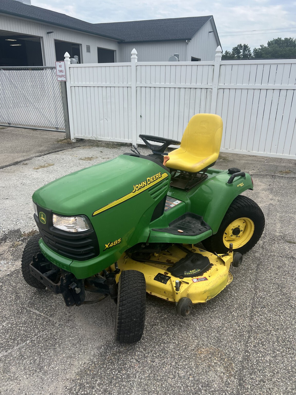 2002 John Deere X485 Image 1