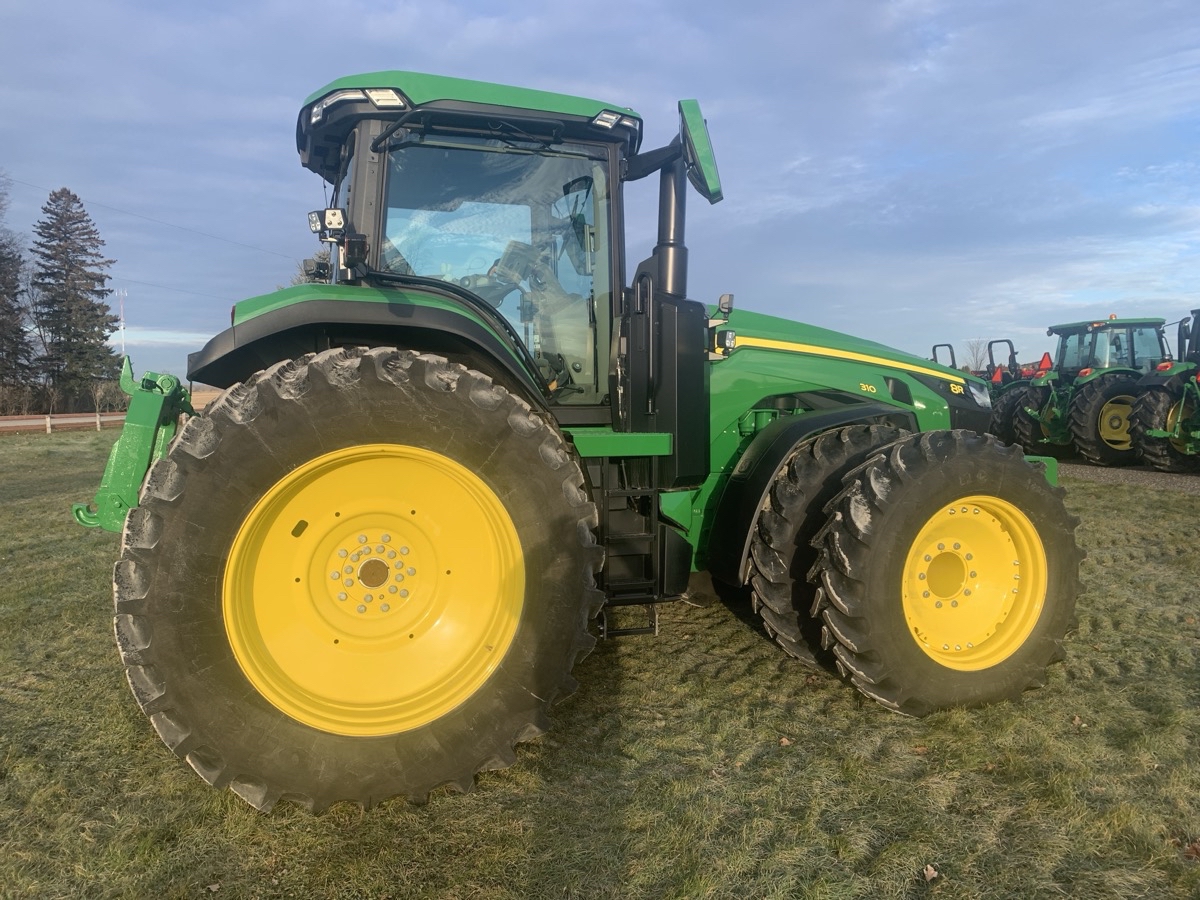 2022 John Deere 8R 310 Row Crop Tractors Alliston, ON