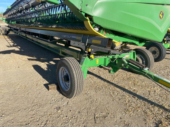 Used 2023 John Deere HD50R Combine Platforms at Horizon Ag & Turf in Lloydminster, AB - Photo3