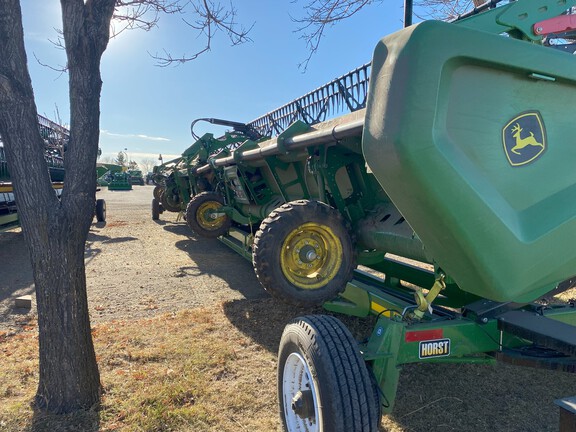 Used 2023 John Deere HD50R Combine Platforms at Horizon Ag & Turf in Lloydminster, AB - Photo5