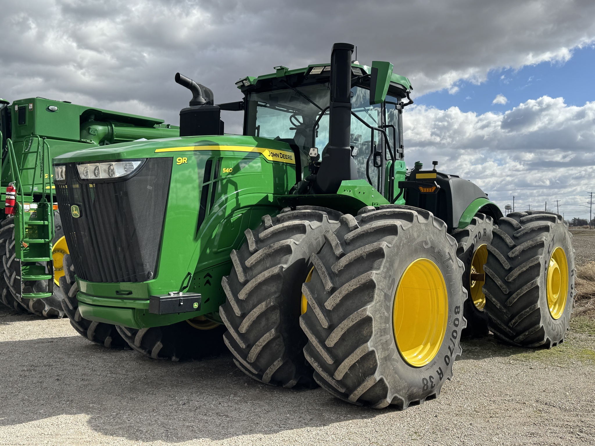 2023 John Deere 9R 540 Image 1