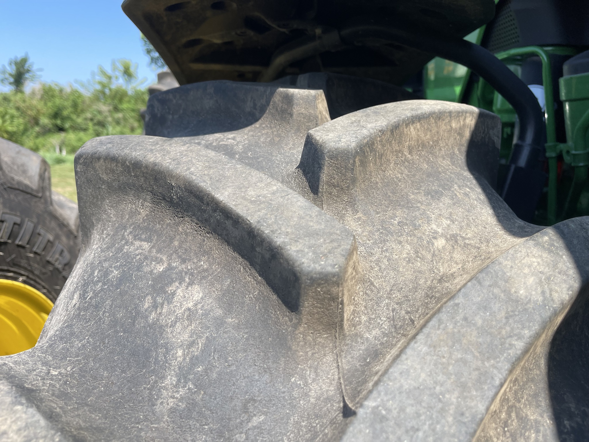  2023 John Deere 8R 340 at Heritage Tractor in Macomb, IL