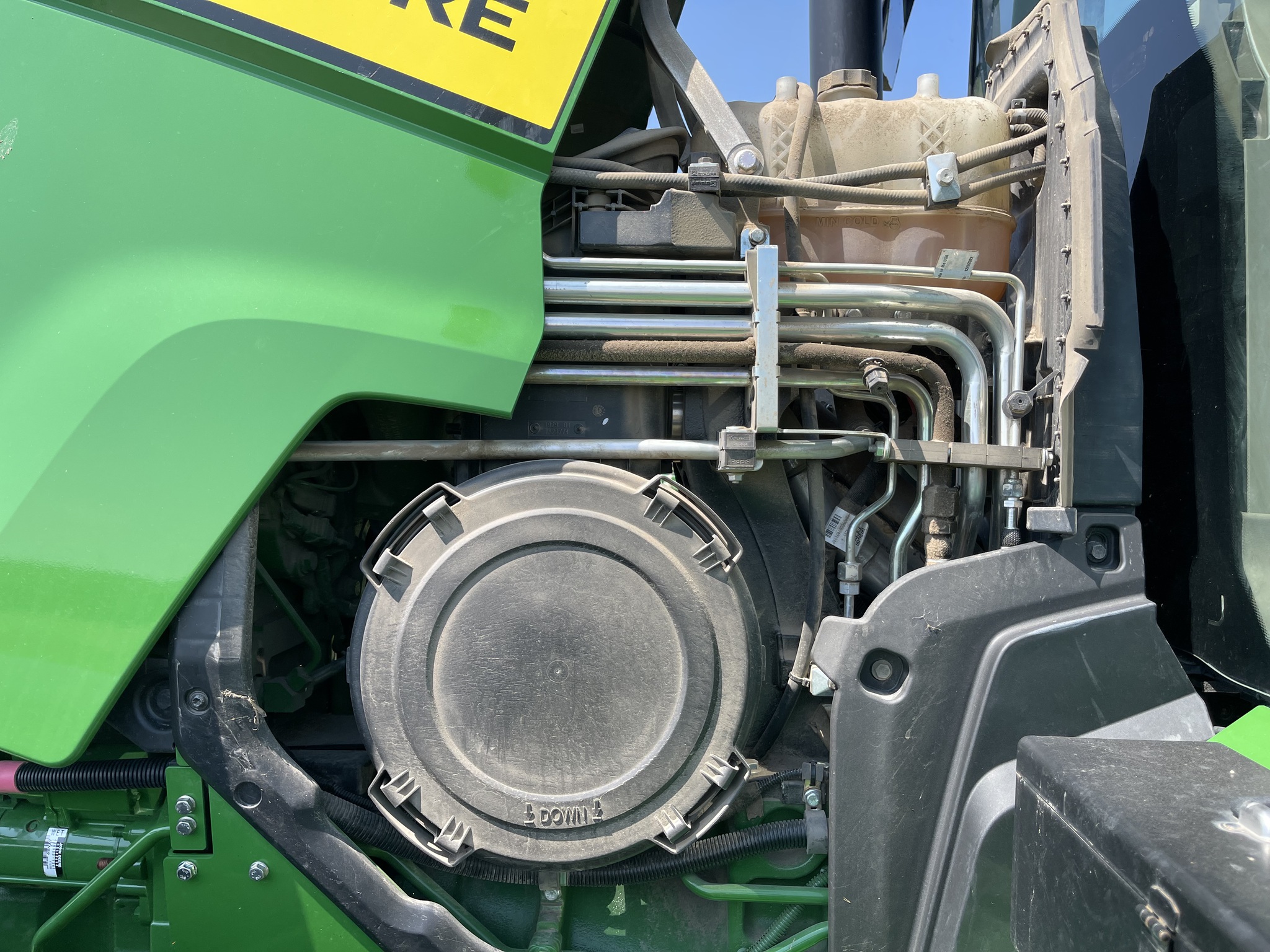  2023 John Deere 8R 340 at Heritage Tractor in Macomb, IL