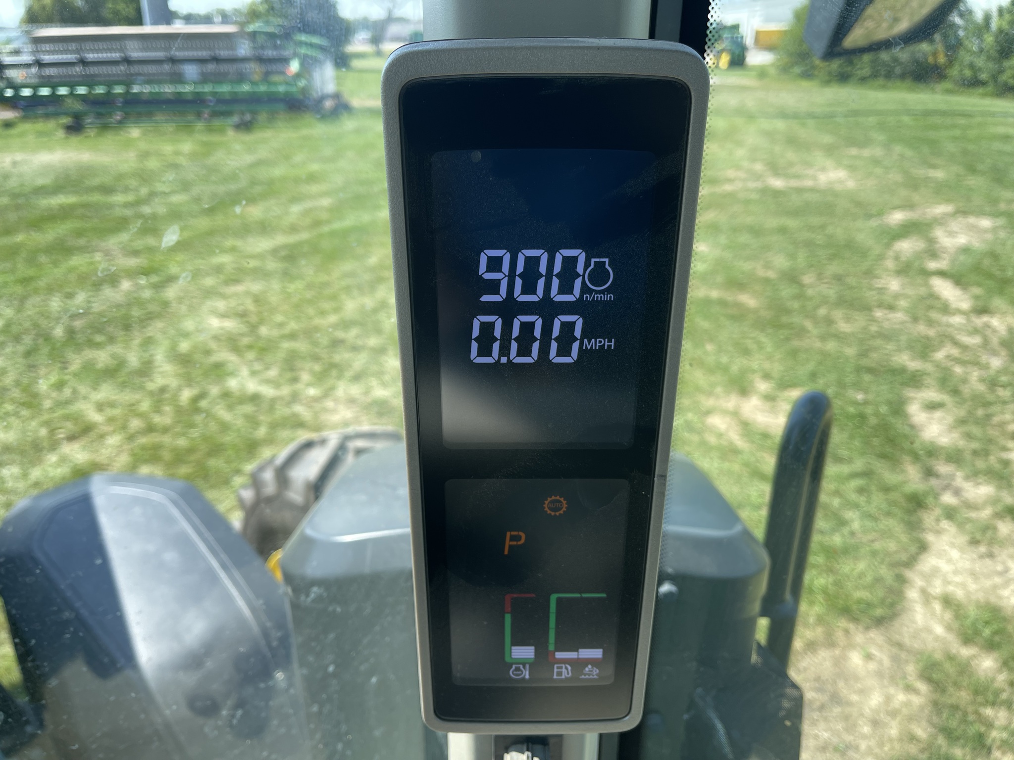  2023 John Deere 8R 340 at Heritage Tractor in Macomb, IL