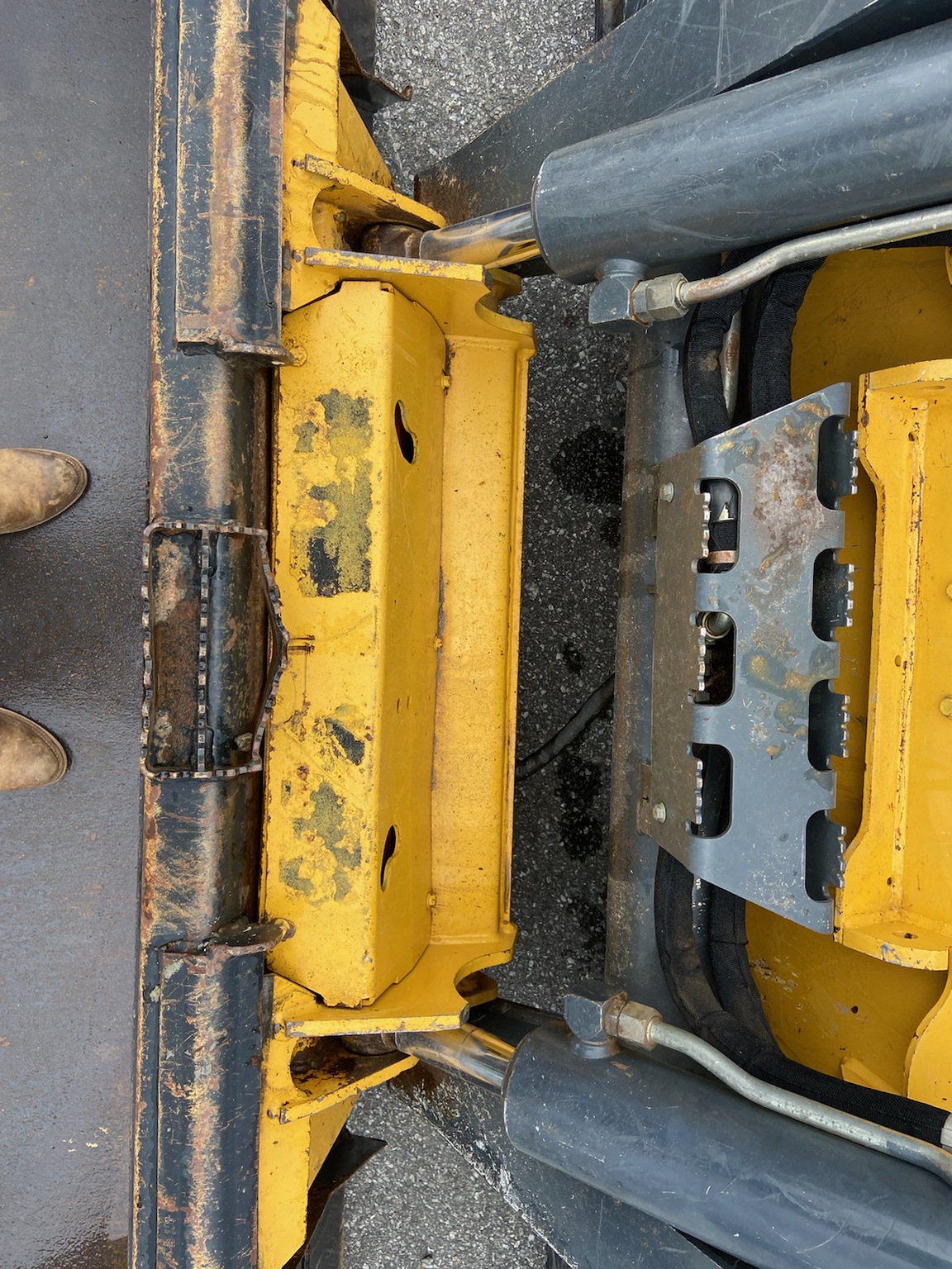 2012 John Deere 333D Image 14