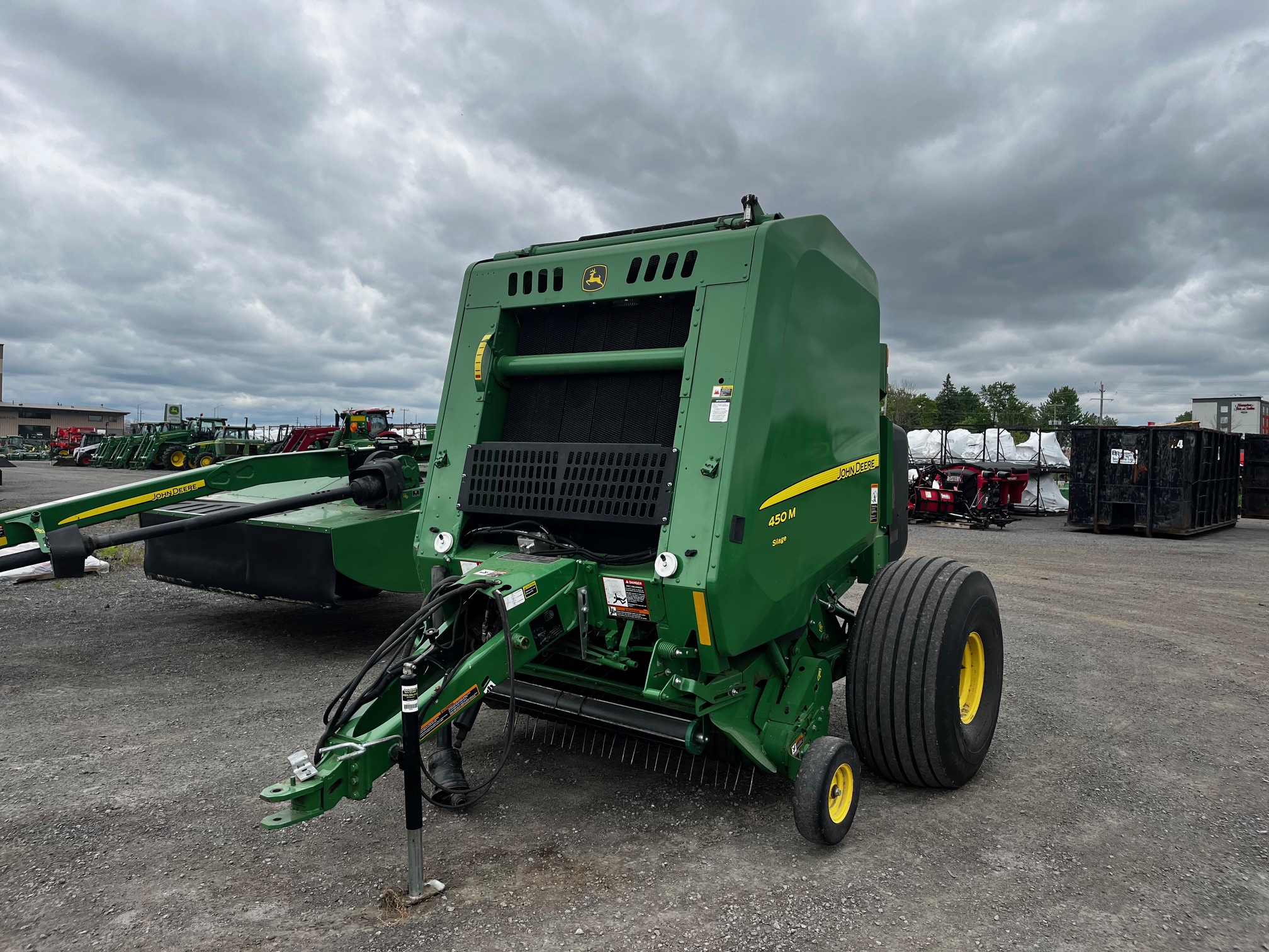2019 John Deere 450M Image 1