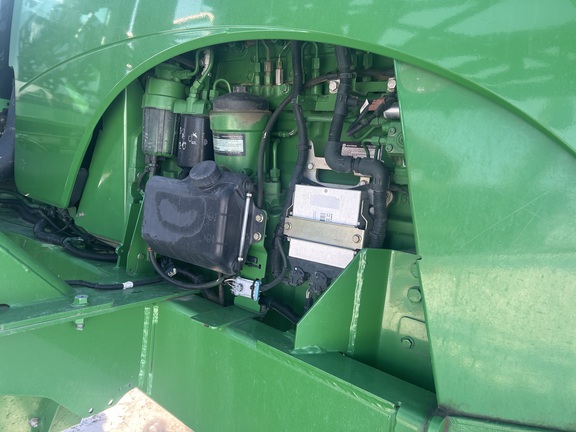 Used 2011 John Deere 4930 Self Propelled Sprayers at Horizon Ag & Turf in Falher, AB - Photo10