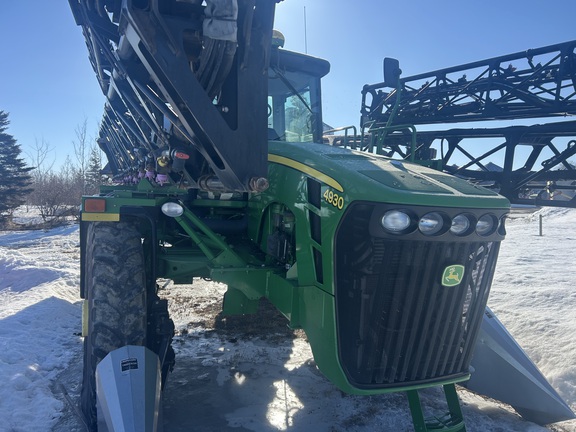 Used 2011 John Deere 4930 Self Propelled Sprayers at Horizon Ag & Turf in Falher, AB - Photo11