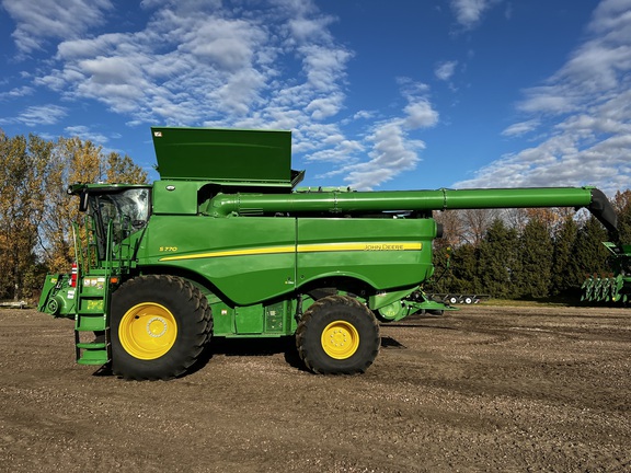 2024 John Deere S770 - Photo6