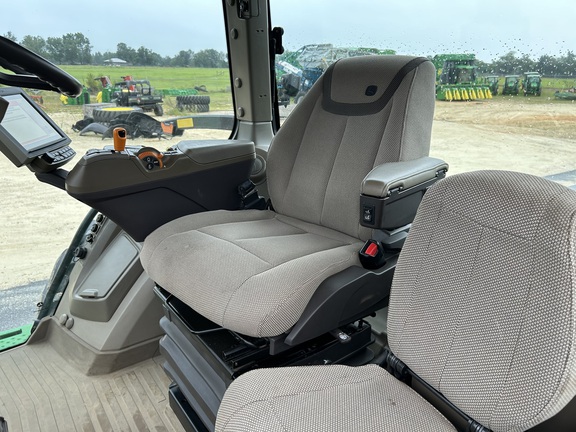 2022 John Deere 8R 340 Photo 9