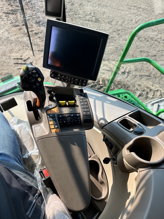 Used 2018 John Deere S790 Combines at Horizon Ag & Turf in Westlock, AB - Photo19