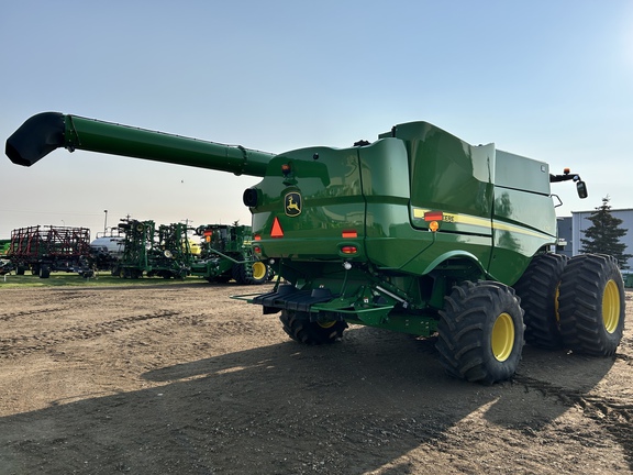 Used 2018 John Deere S790 Combines at Horizon Ag & Turf in Westlock, AB - Photo7