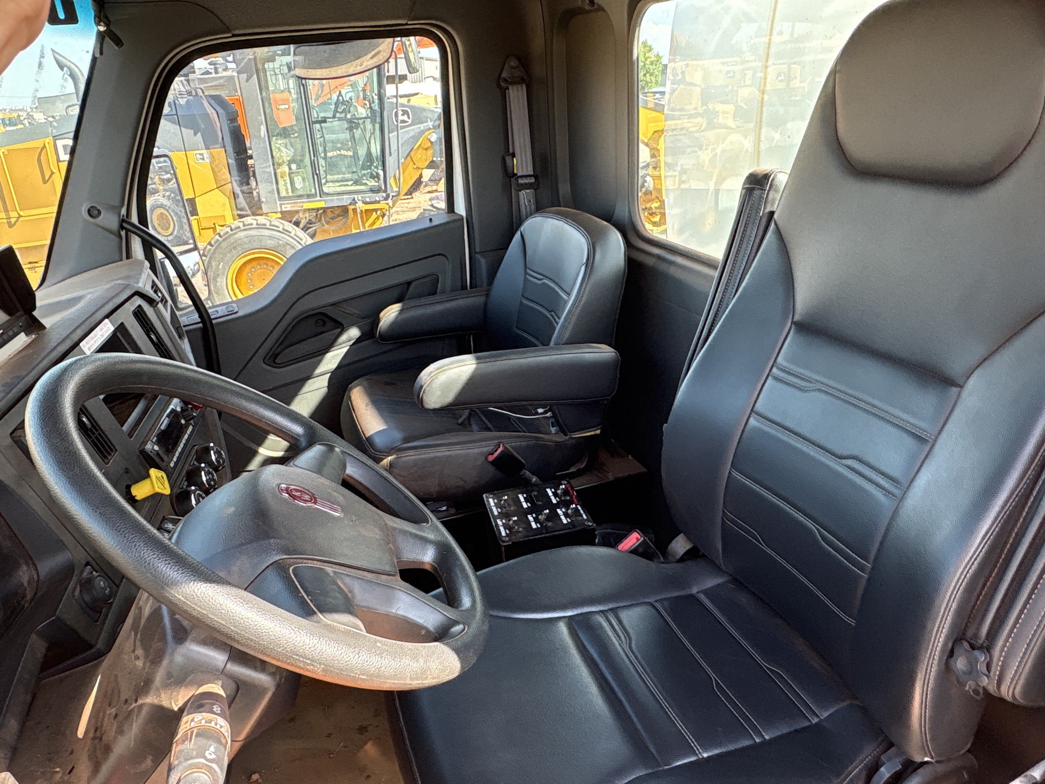 2025 Kenworth T480 Image 8